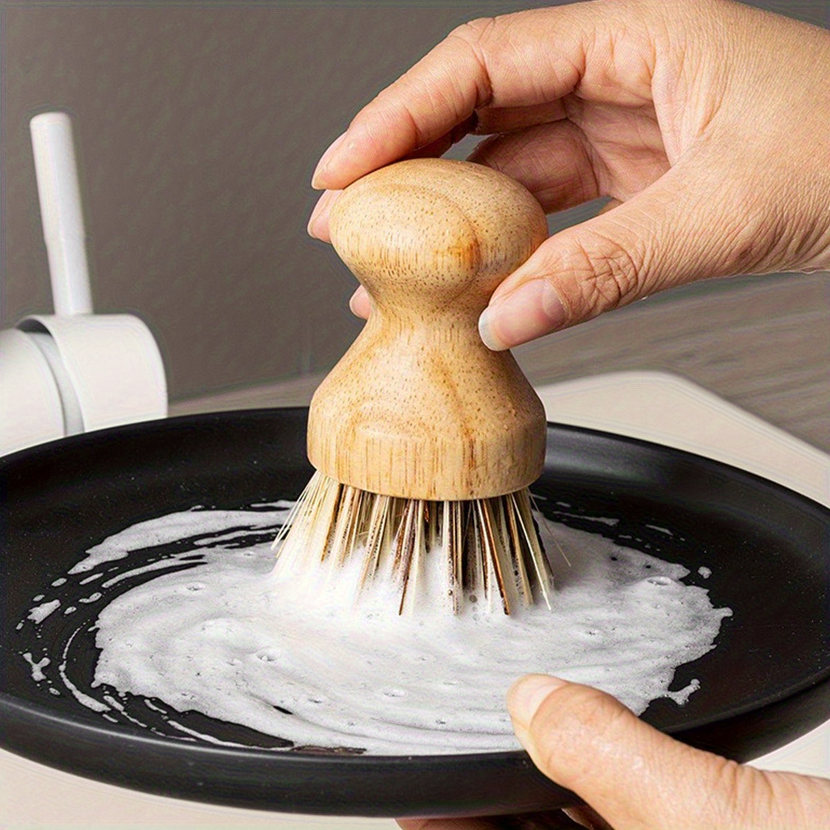 Escova de Limpeza de Louça em  - Wood Stain Brush avaliação e preço